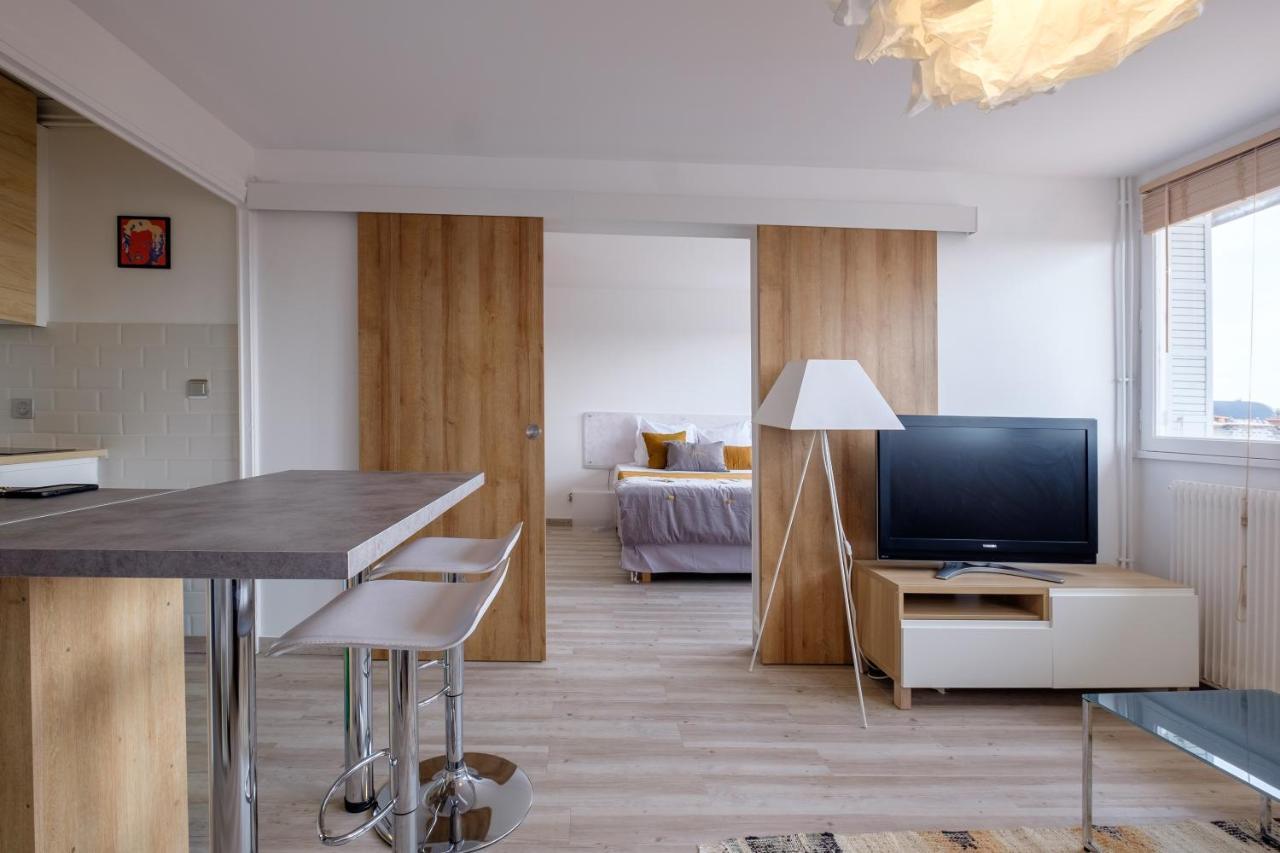 Honore Suite Saint Antoine Лион Екстериор снимка